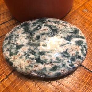 Mossy Agate palm stone